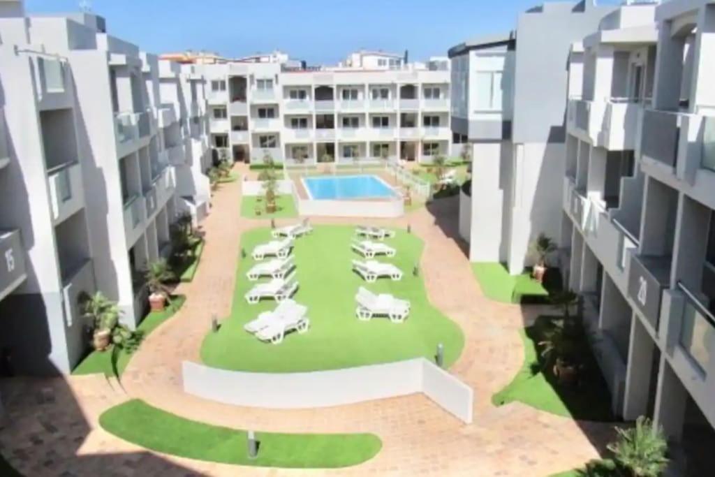 Tutti Frutti Con Piscina, Terraza Soleada Privada, Primera Planta Y Wi-Fi Corralejo Eksteriør bilde
