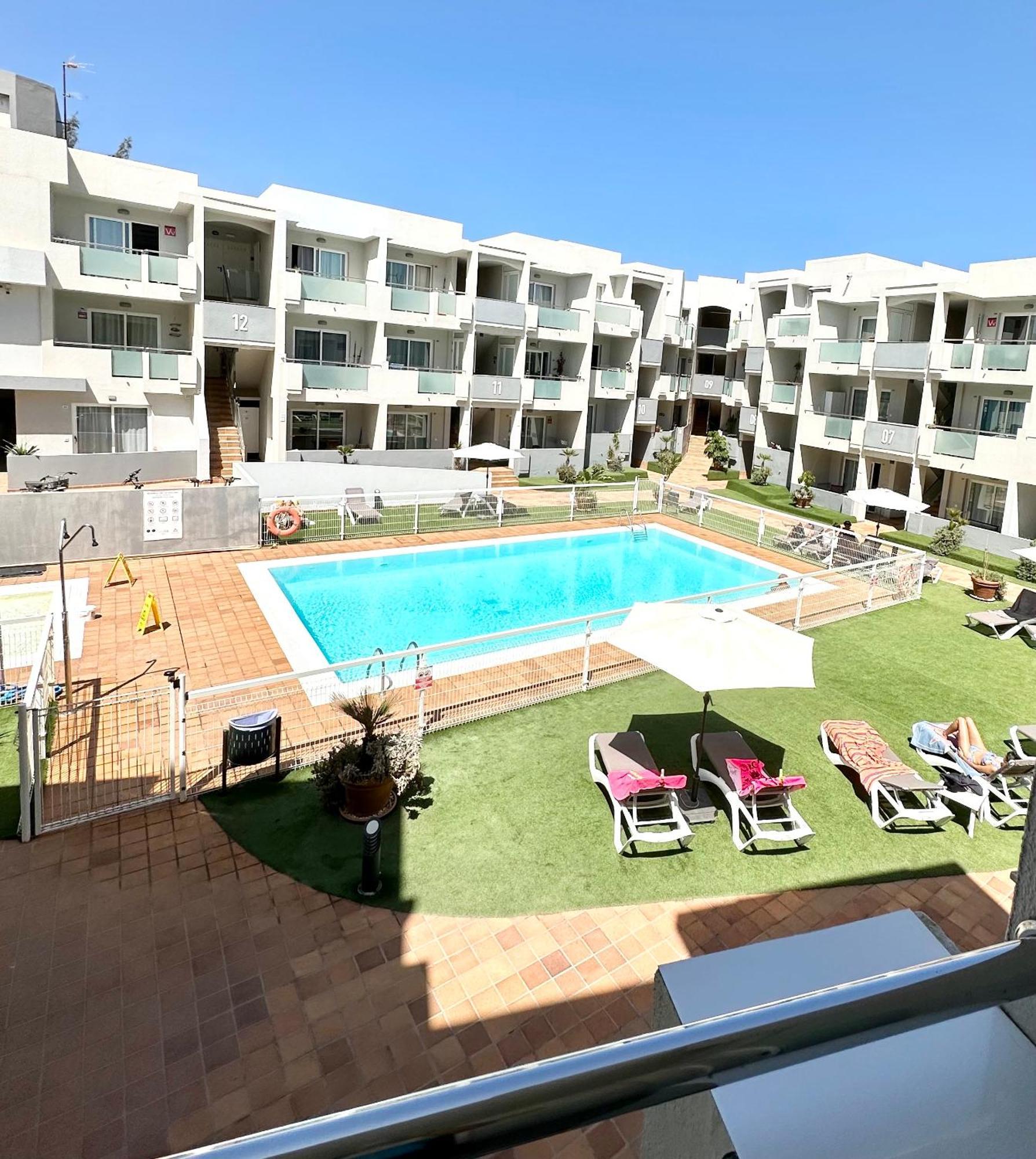 Tutti Frutti Con Piscina, Terraza Soleada Privada, Primera Planta Y Wi-Fi Corralejo Eksteriør bilde