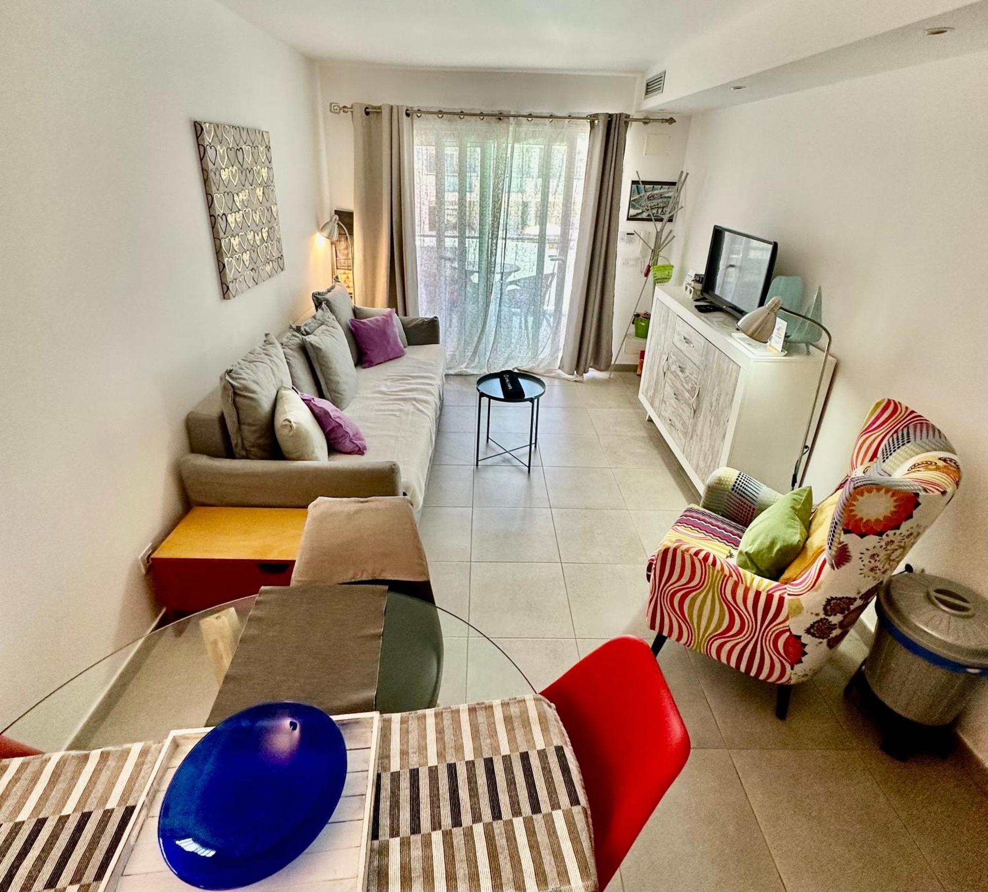 Tutti Frutti Con Piscina, Terraza Soleada Privada, Primera Planta Y Wi-Fi Corralejo Eksteriør bilde
